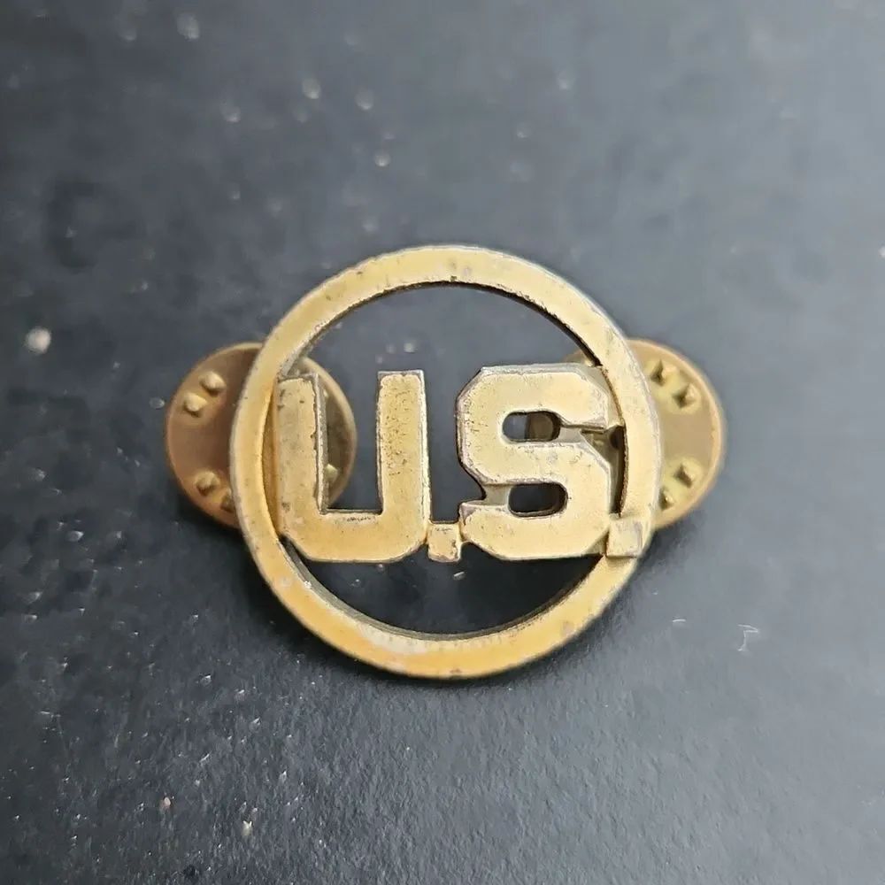 Vintage U.S. Collar Lapel Pin
